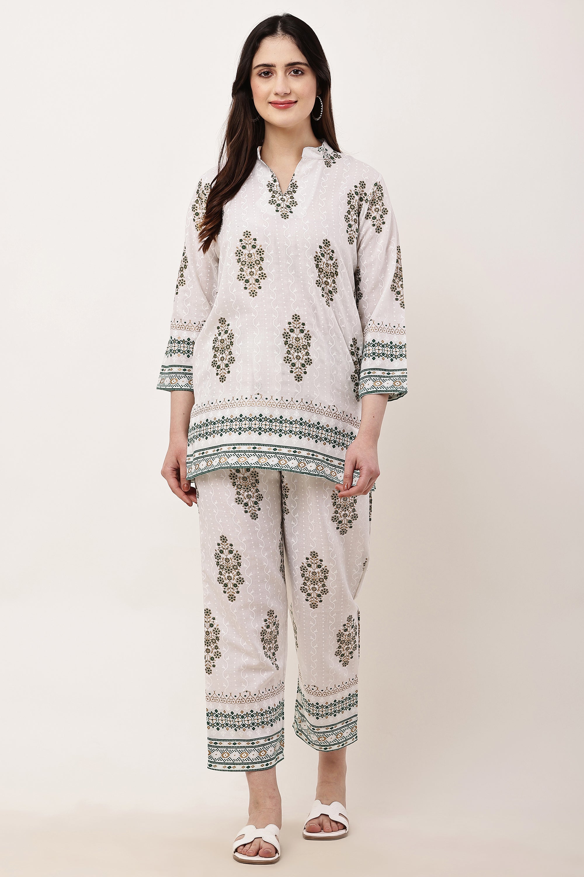 Elegant Beige Floral Print Kurta Pant Co-Ord Set