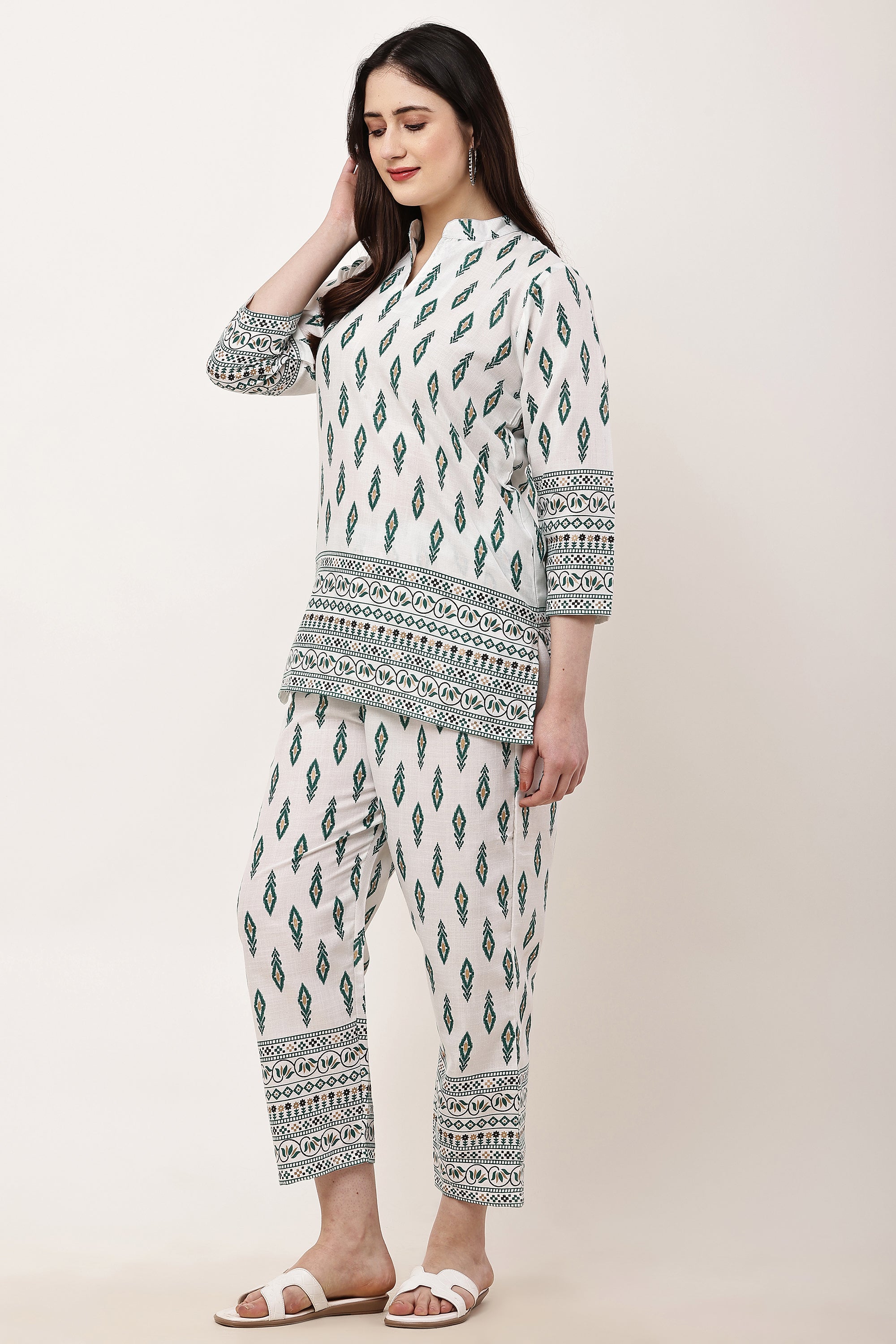 Elegant Green Leaf Print Kurta Pant Co-Ord Set