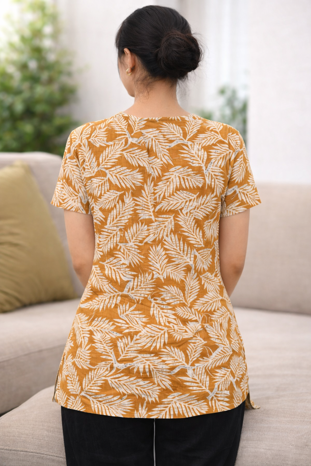 Women Mustard Leaf Print Short Kurti