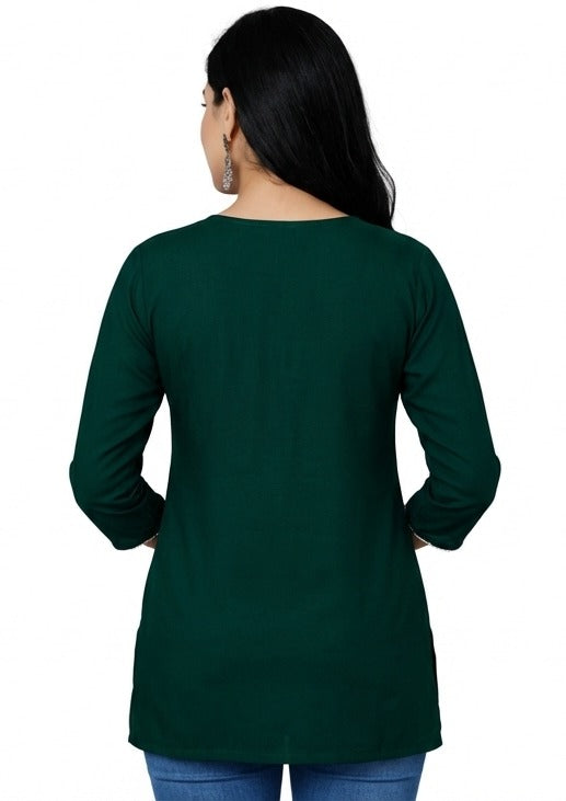 Women Embroidered Rayon Straight Kurti (Dark Green)